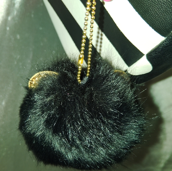 Super cute Betsey Johnson polka dot striped crossbody purse with embellishments - Picture 12 of 14